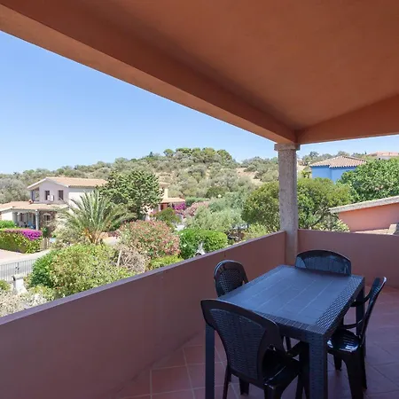 Sea View - Cozy With Parking Space Apartment