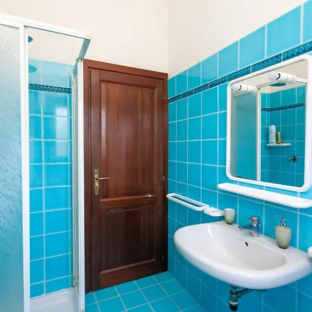 Apartment Sea View - Cozy With Parking Space *